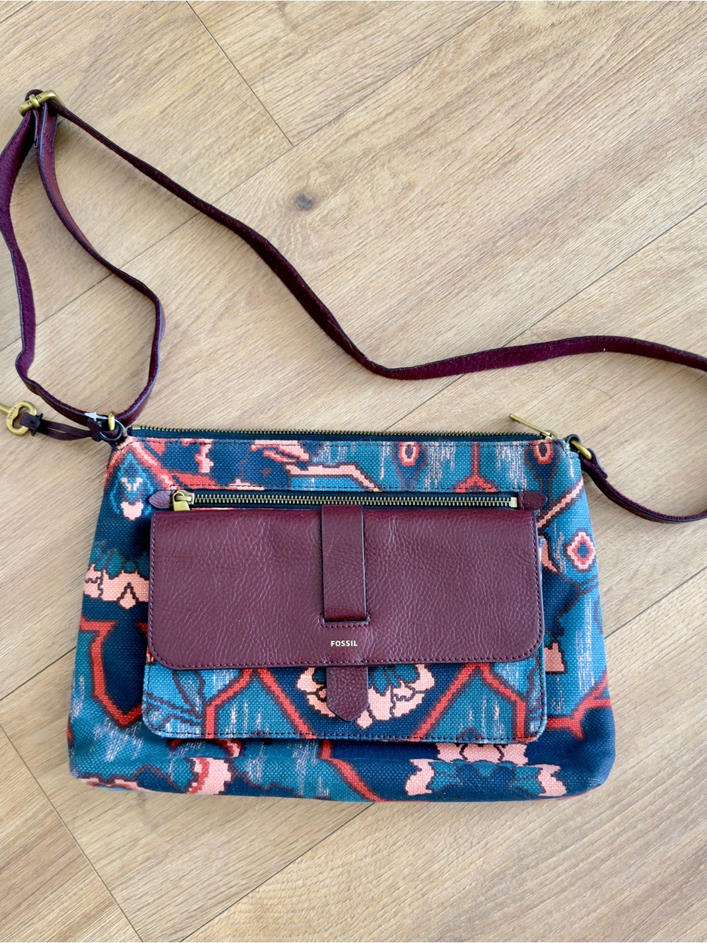 Fossil Burgundy Leather & Teal Patterned Crossbody Bag